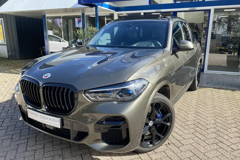 BMW X5 (2022)