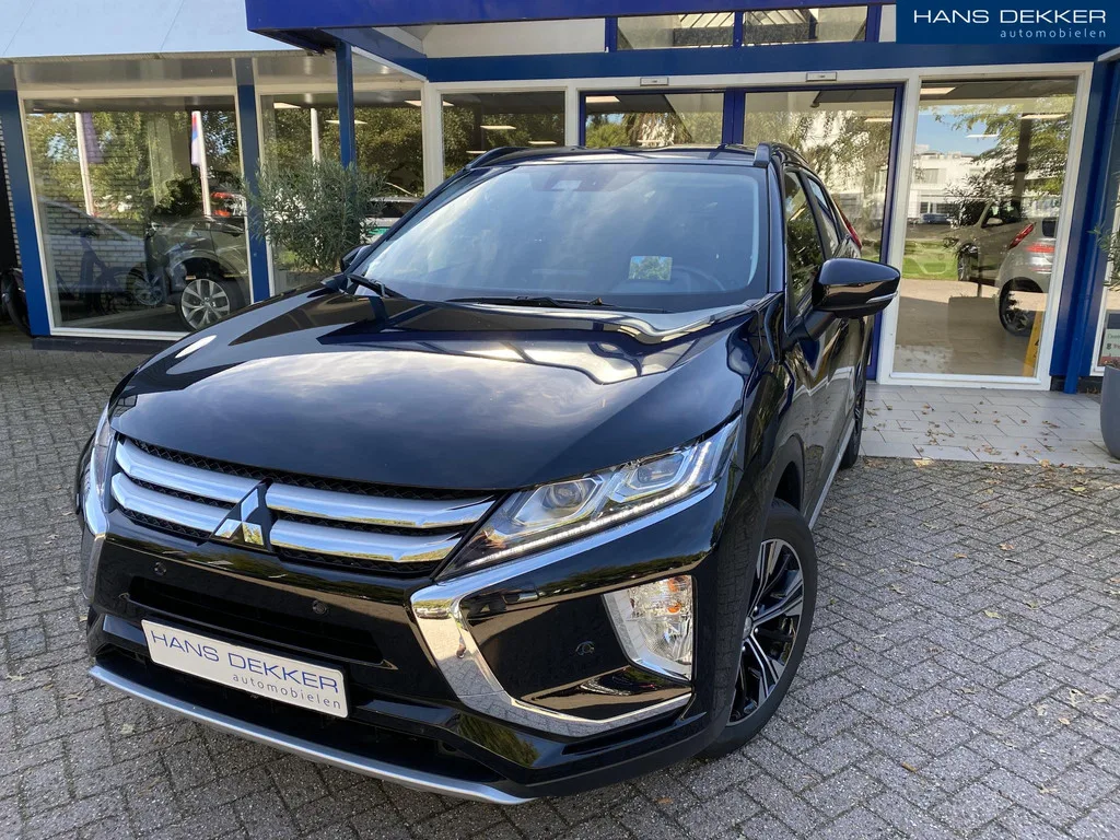 Mitsubishi Eclipse Cross (2018) — foto 1