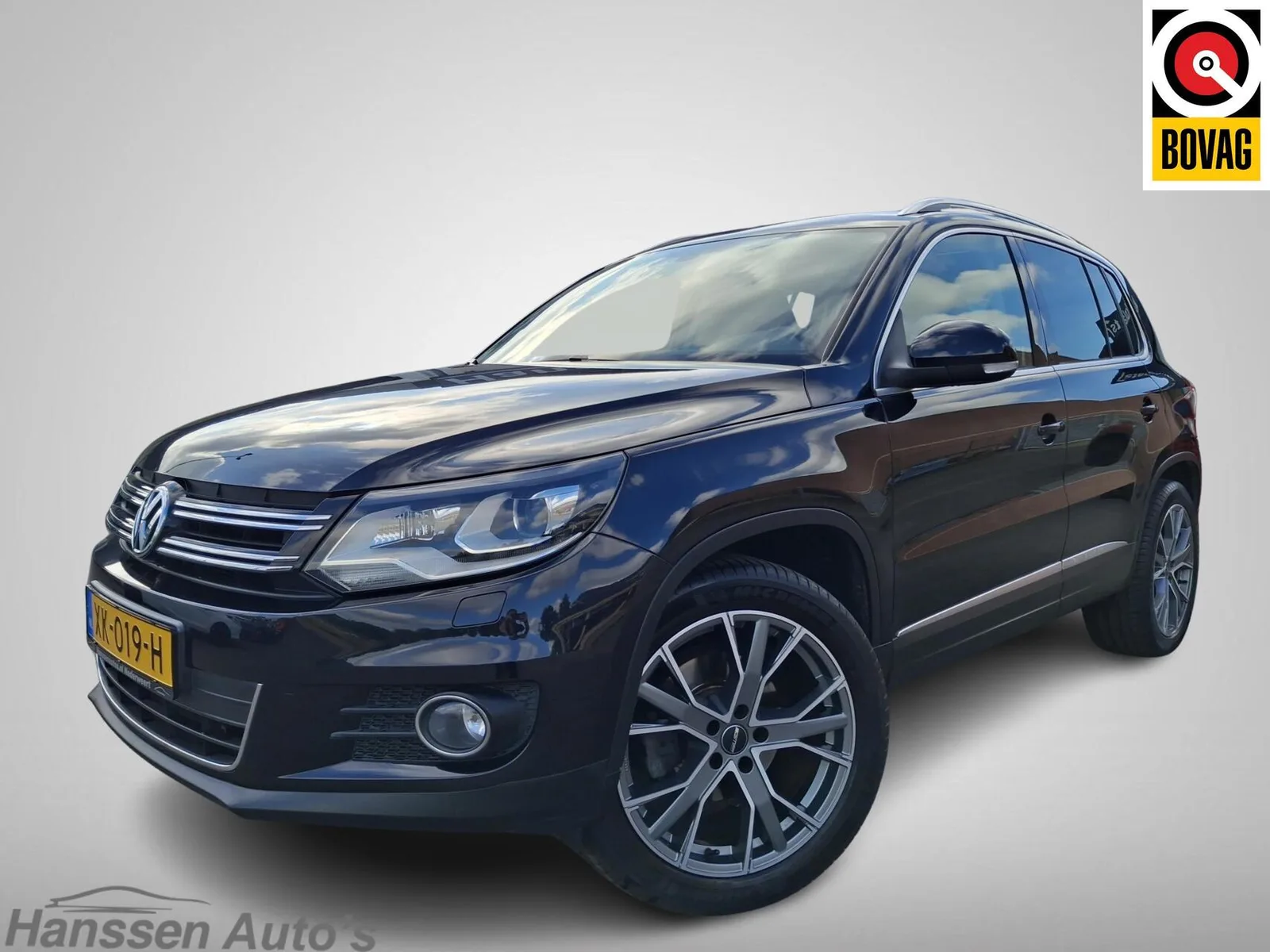 Volkswagen Tiguan (2012) — foto 1