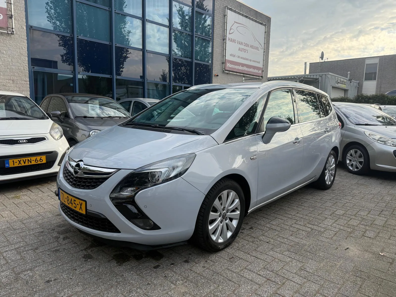 Opel Zafira (2013) — foto 1