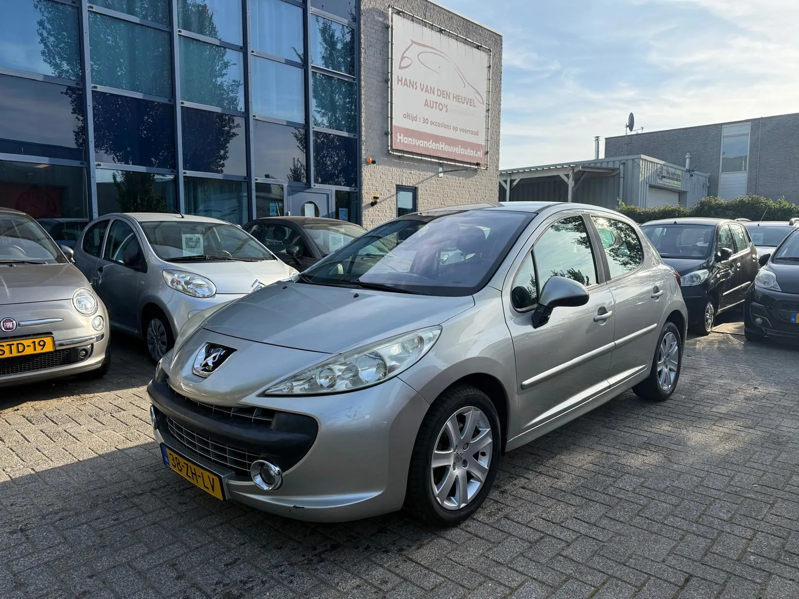 Peugeot 207 (2008) — foto 1