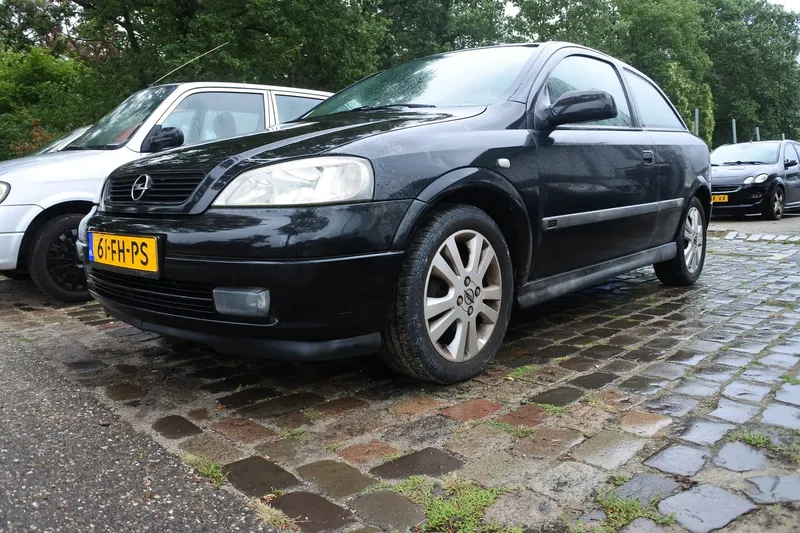 Opel Astra (2000)