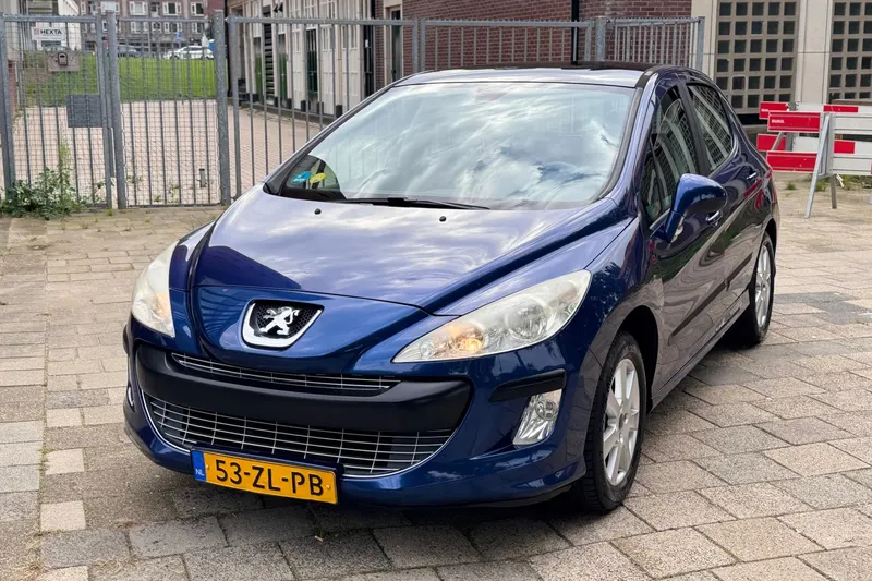 Peugeot 308 (2008)