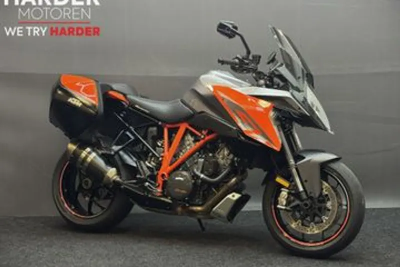 KTM 1290 Super Duke (2016)