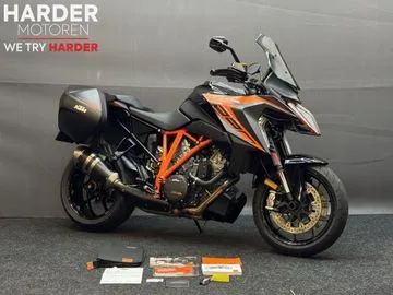 KTM 1290 Super Duke GT (2019) — foto 1