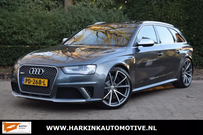 Audi RS 4 (2012)