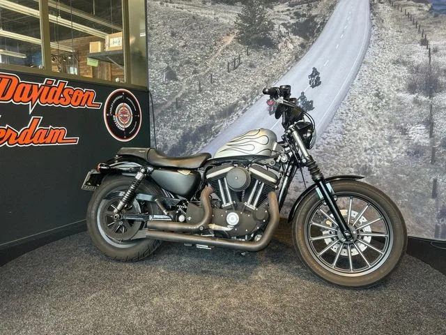 Harley-Davidson Sportster (2009) — foto 1