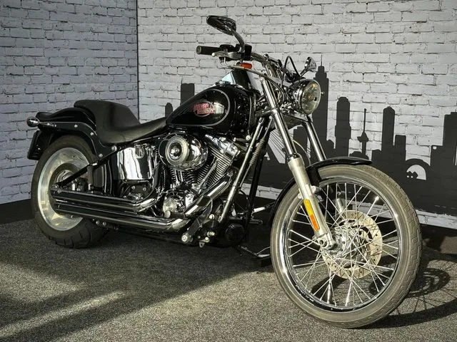 Harley-Davidson Softail Custom (2009) — foto 1