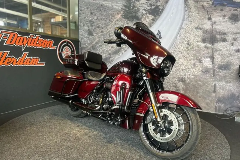 Harley-Davidson Cvo Street Glide (2019)