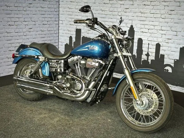 Harley-Davidson Dyna Low Rider (2006) — foto 1