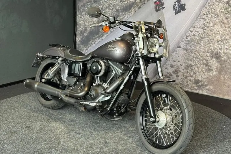 Harley-Davidson Street Bob 103 (2016)