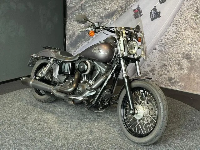 Harley-Davidson Street Bob 103 (2016) — foto 1