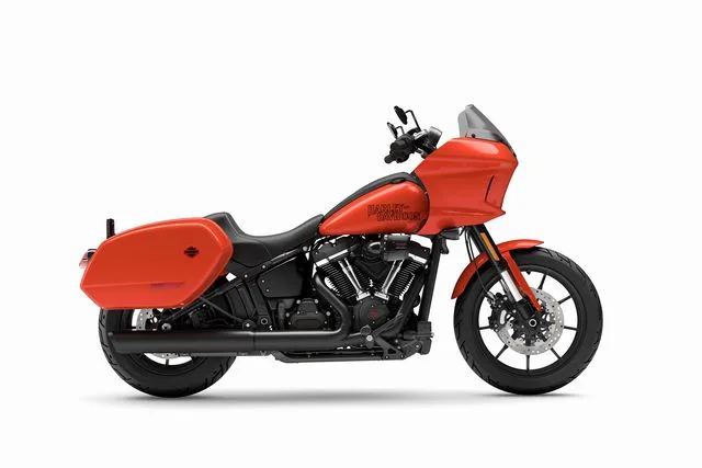 Harley-Davidson Softail LOW Rider ST (2026) — foto 1