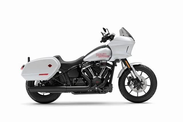 Harley-Davidson Softail LOW Rider ST (2026) — foto 1