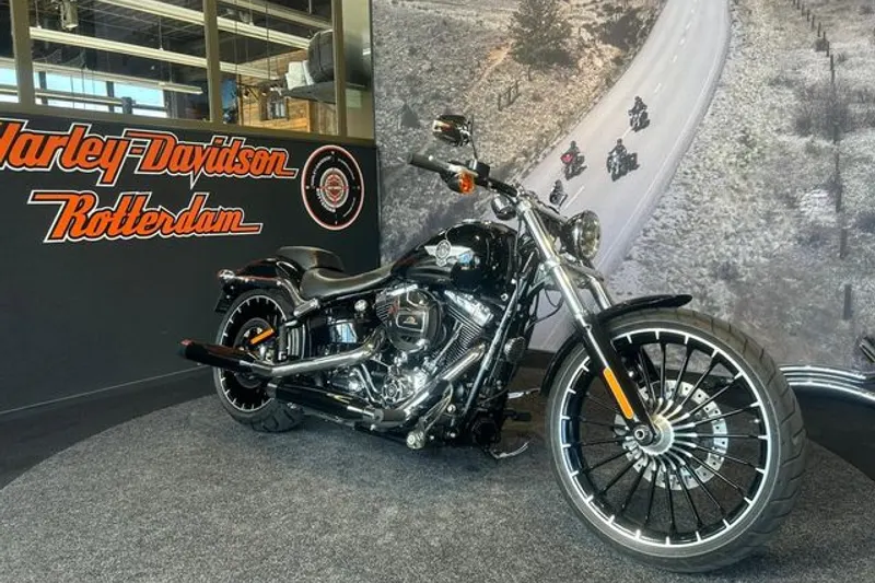 Harley-Davidson 103 BREAKOUT (2017)