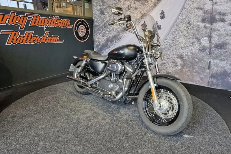 Harley-Davidson Custom Limited B (2014)