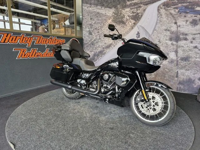 Harley-Davidson Road Glide Limited (2026) — foto 1