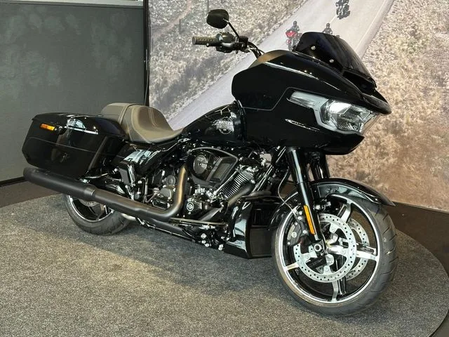 Harley-Davidson Road Glide (2026) — foto 1