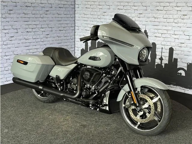 Harley-Davidson Street Glide (2026) — foto 1