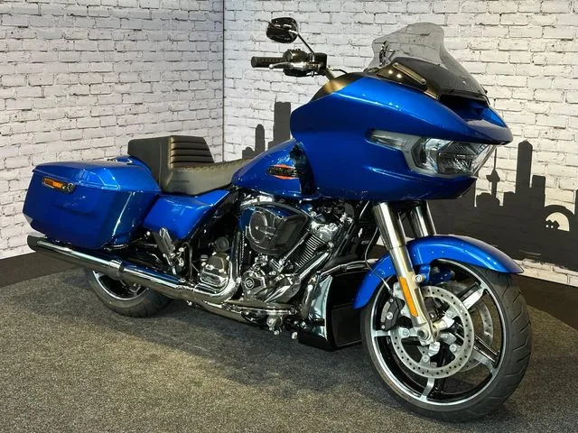 Harley-Davidson Road Glide (2026) — foto 1