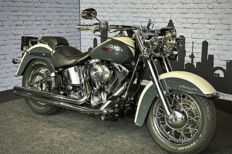 Harley-Davidson Softail Deluxe (2005)