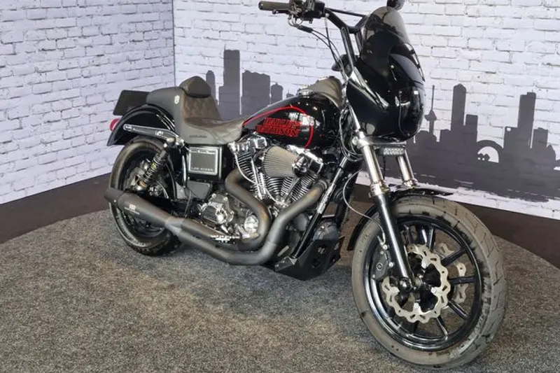 Foto van Harley-Davidson Low Rider