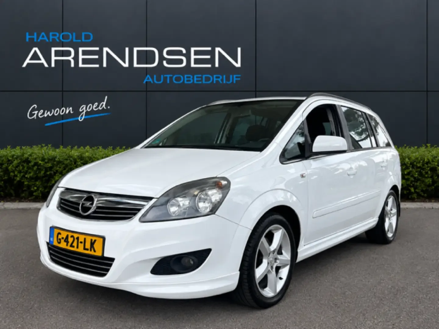 Opel Zafira (2011) — foto 1