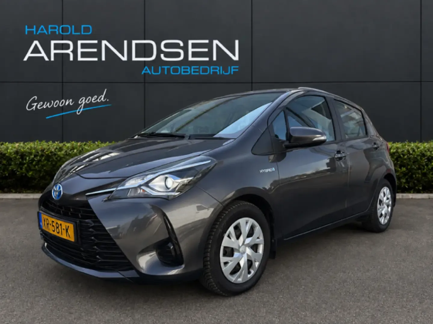 Toyota Yaris (2019) — foto 1