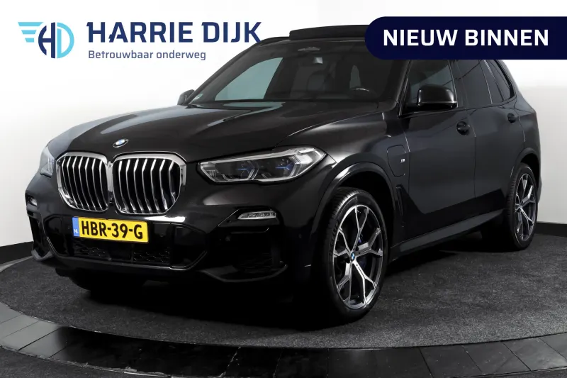 BMW X5 (2021)