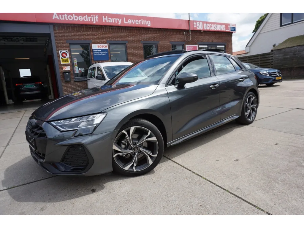 Audi A3 (2024) — foto 1