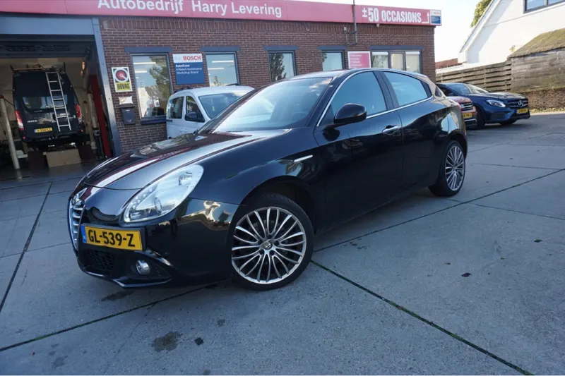 Alfa Romeo Giulietta (2015)