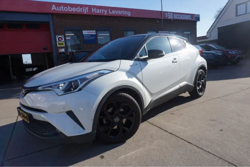 Toyota C-HR (2017)