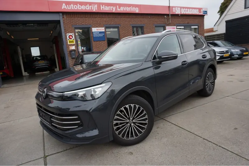 Volkswagen Tiguan (2025)