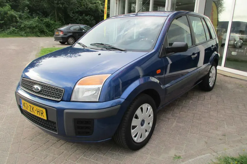 Ford Fusion (2008)