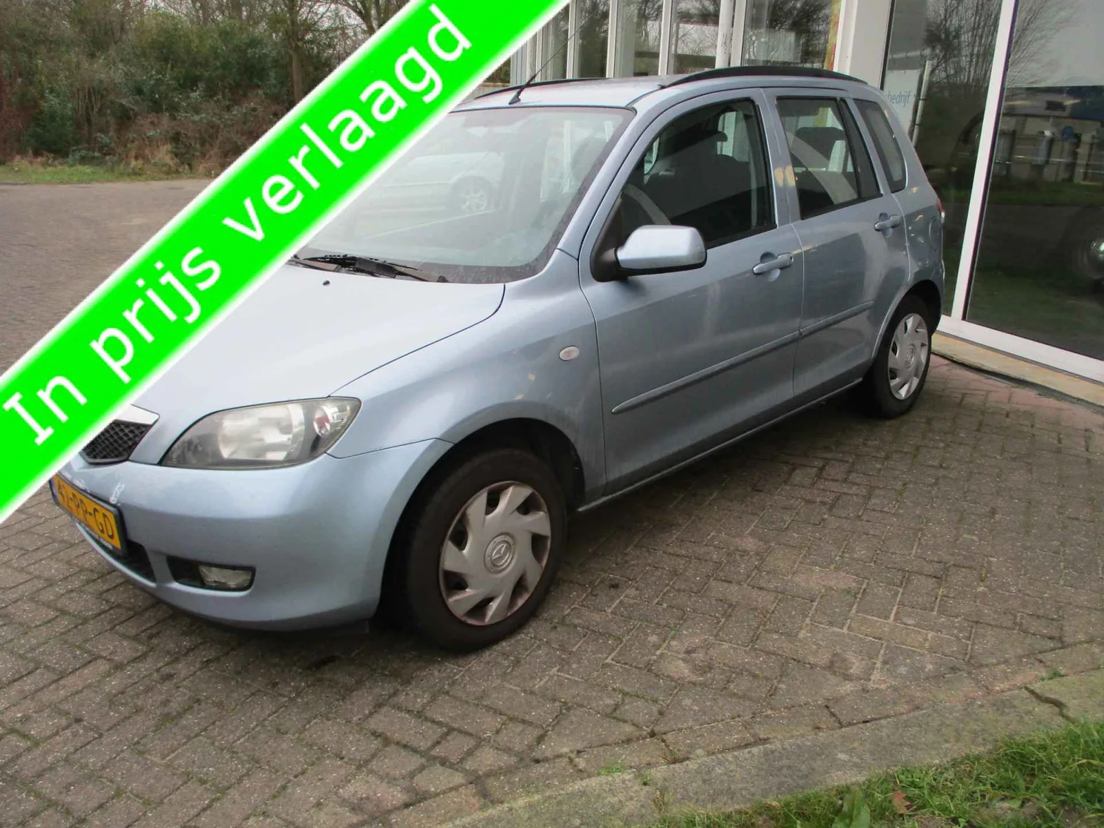 Mazda 2 (2004) — foto 1