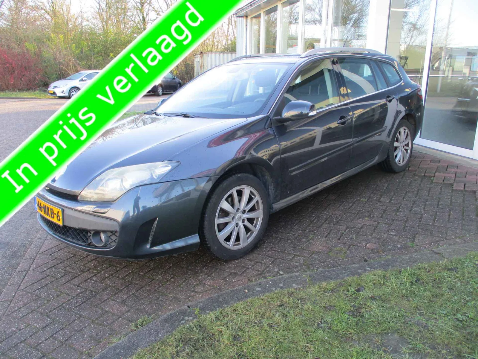 Renault Laguna (2010) — foto 1