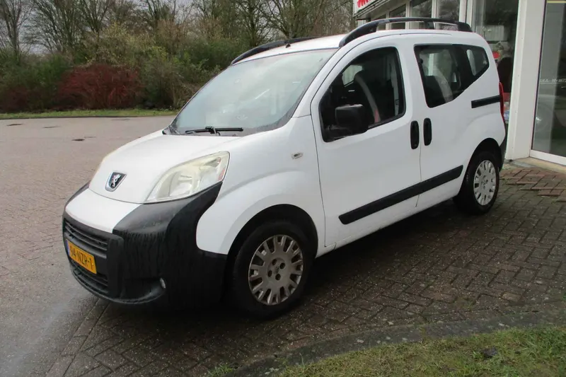 Peugeot Bipper (2011)