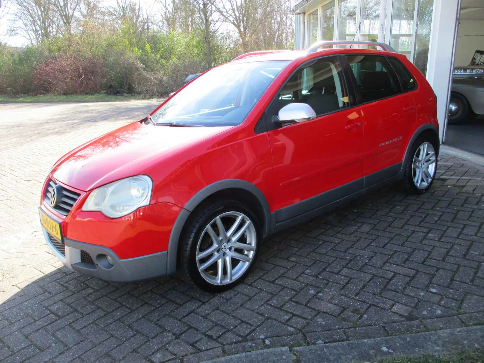 Volkswagen Polo (2009) — foto 1