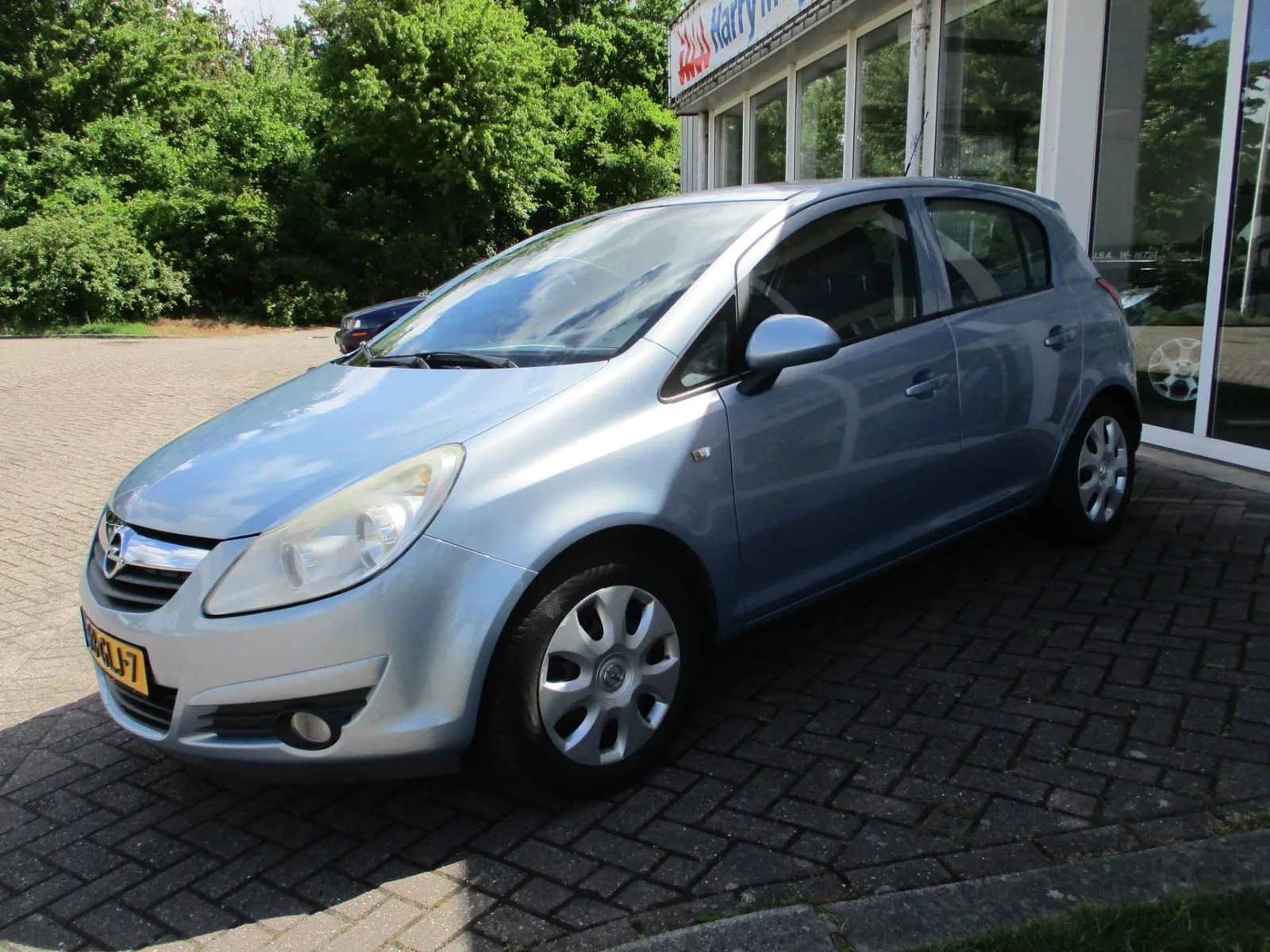 Opel Corsa (2008) — foto 1