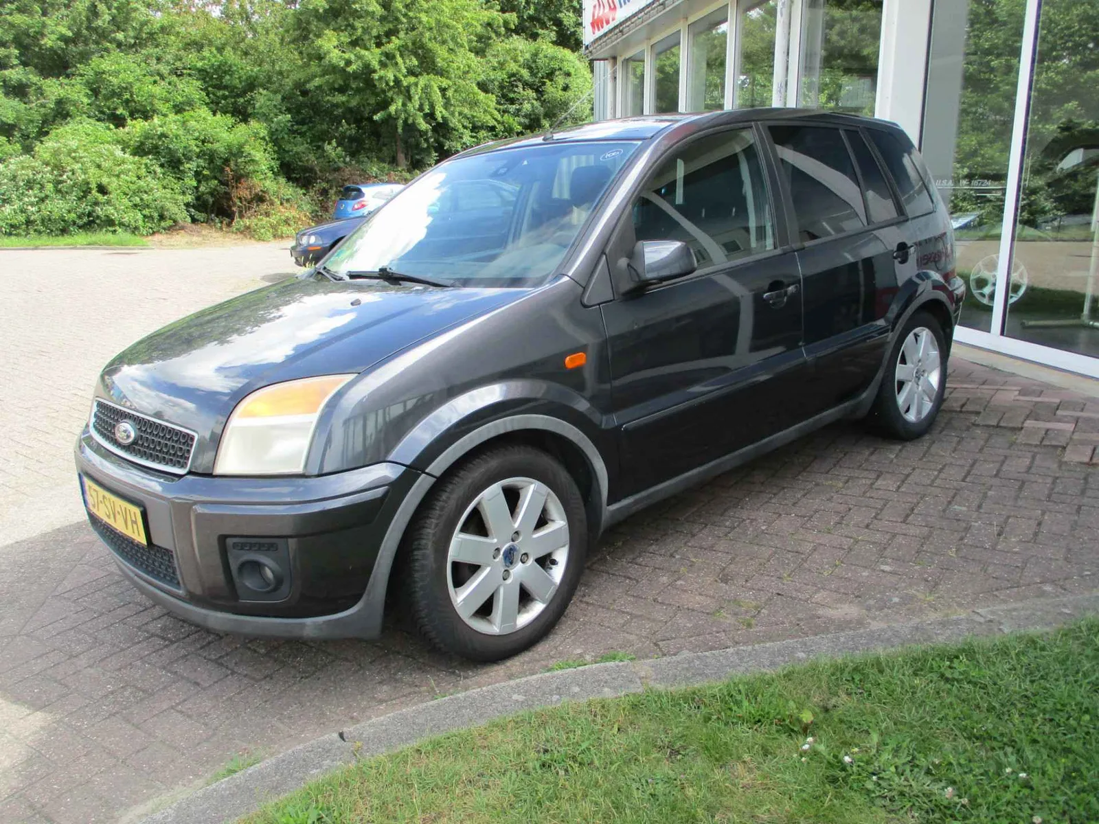Ford Fusion (2006) — foto 1