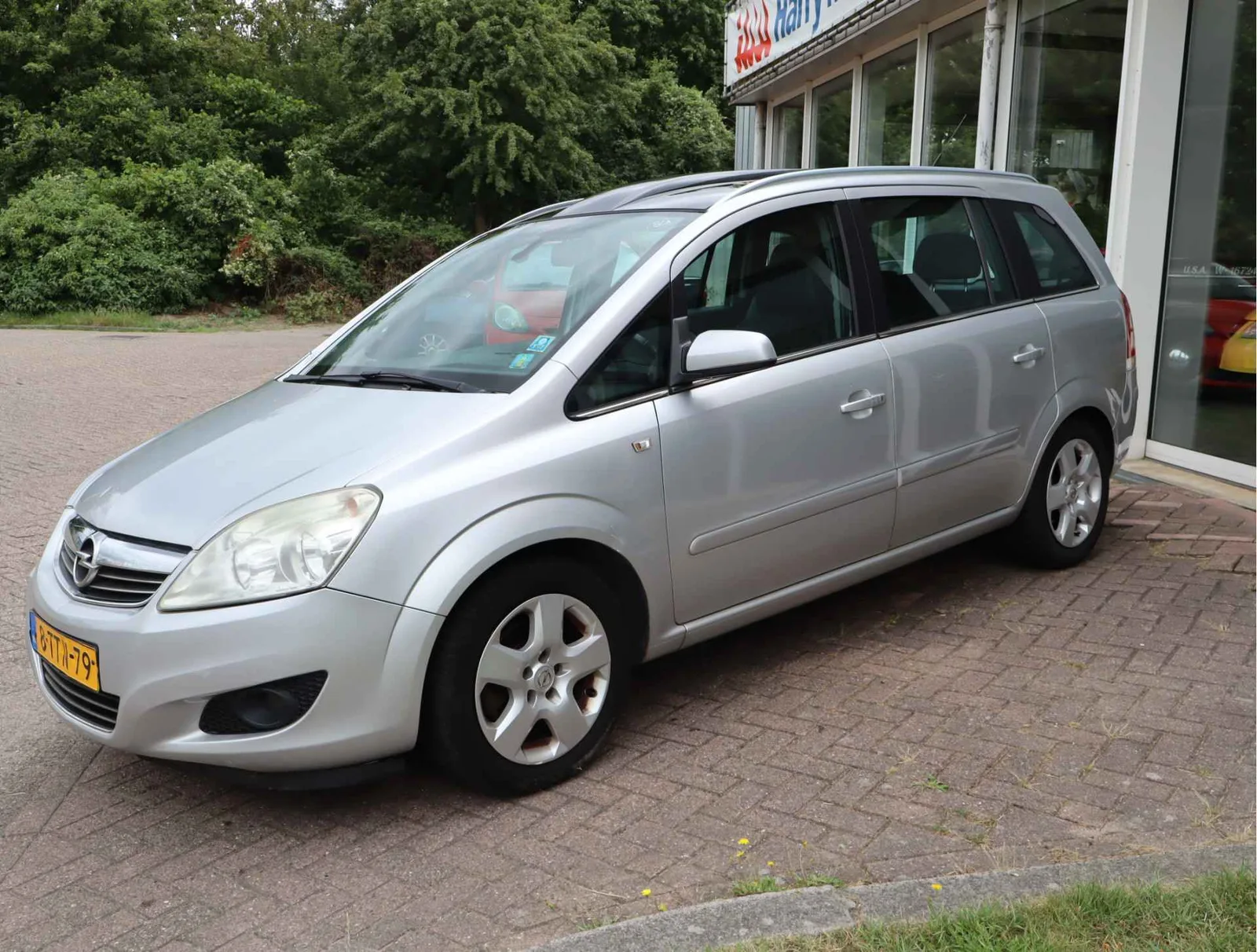 Opel Zafira (2008) — foto 1