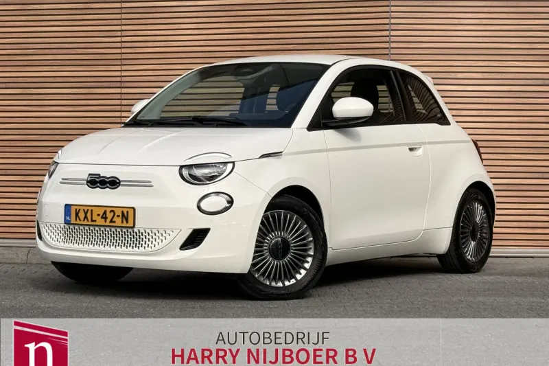 Fiat 500 (2023)