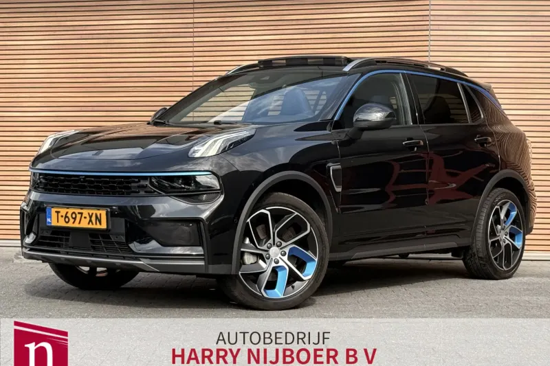 Lynk & Co 01 (2023)