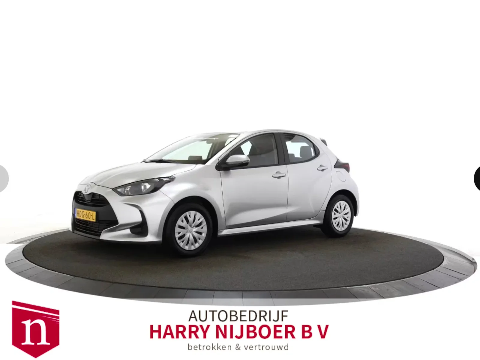 Toyota Yaris (2025) — foto 1