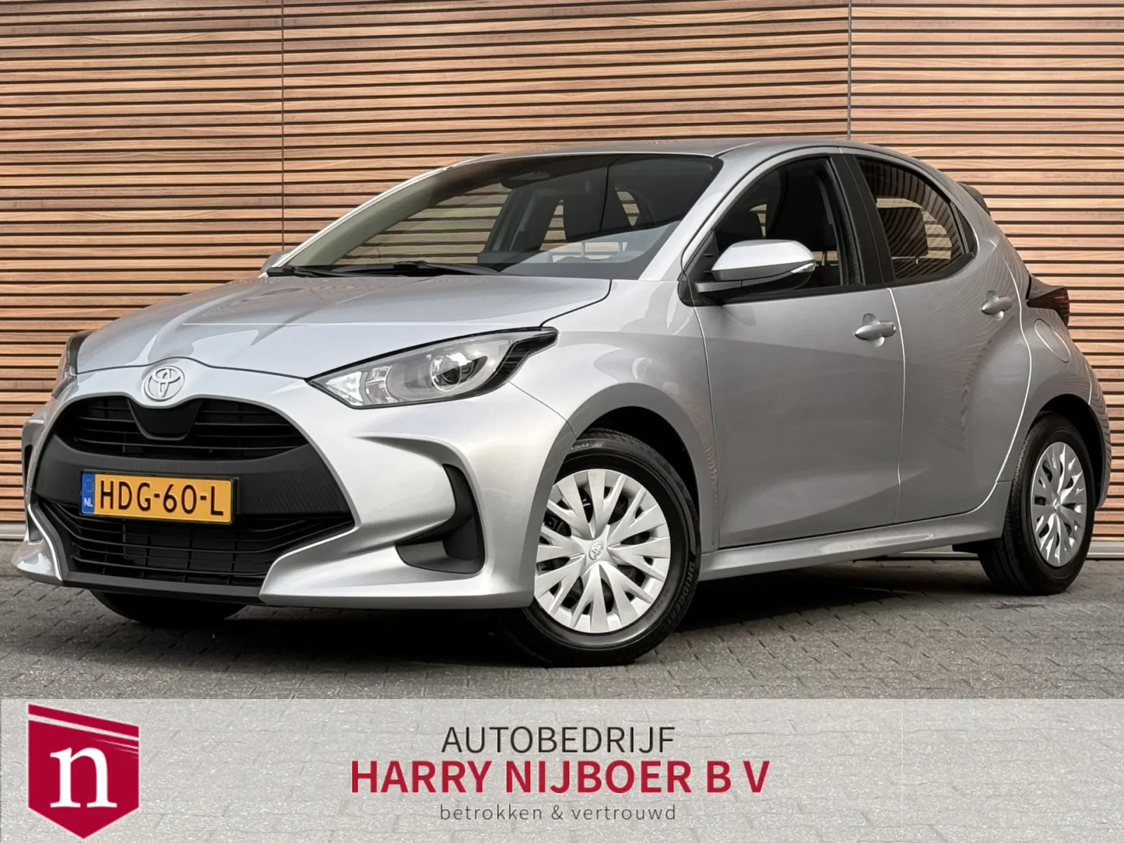 Toyota Yaris (2025) — foto 1