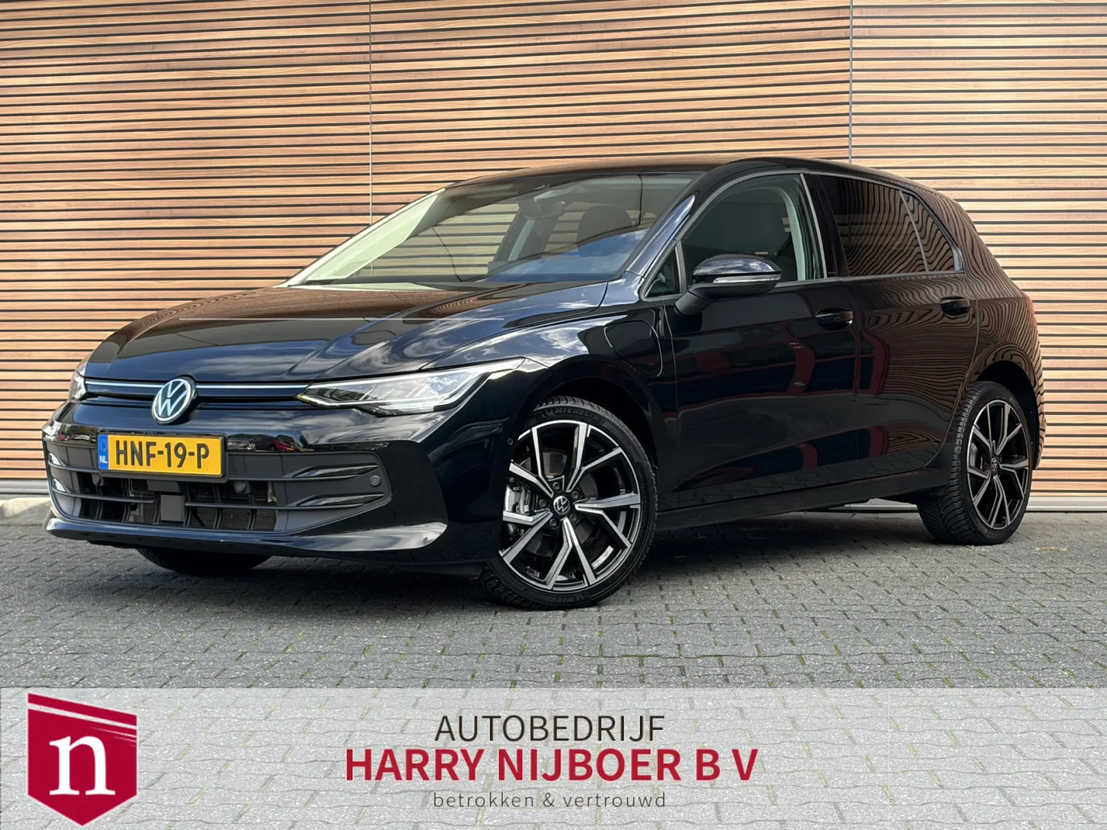 Volkswagen Golf (2025) — foto 1