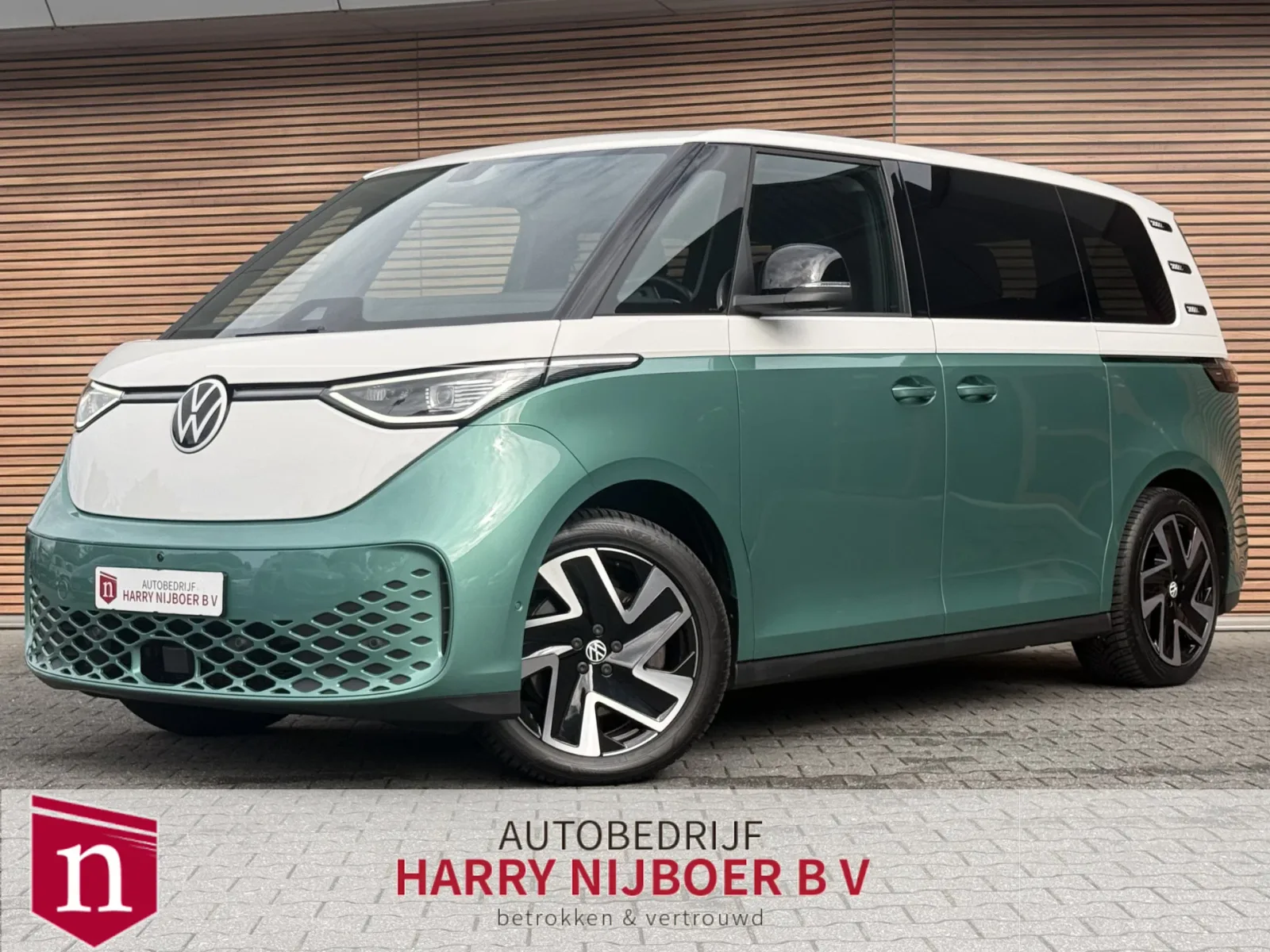Volkswagen ID. Buzz (2024) — foto 1