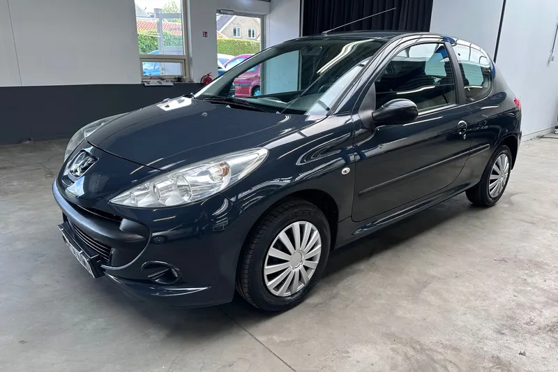 Peugeot 206+ (2009)