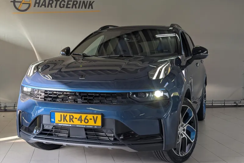 Lynk & Co 01 (2024)
