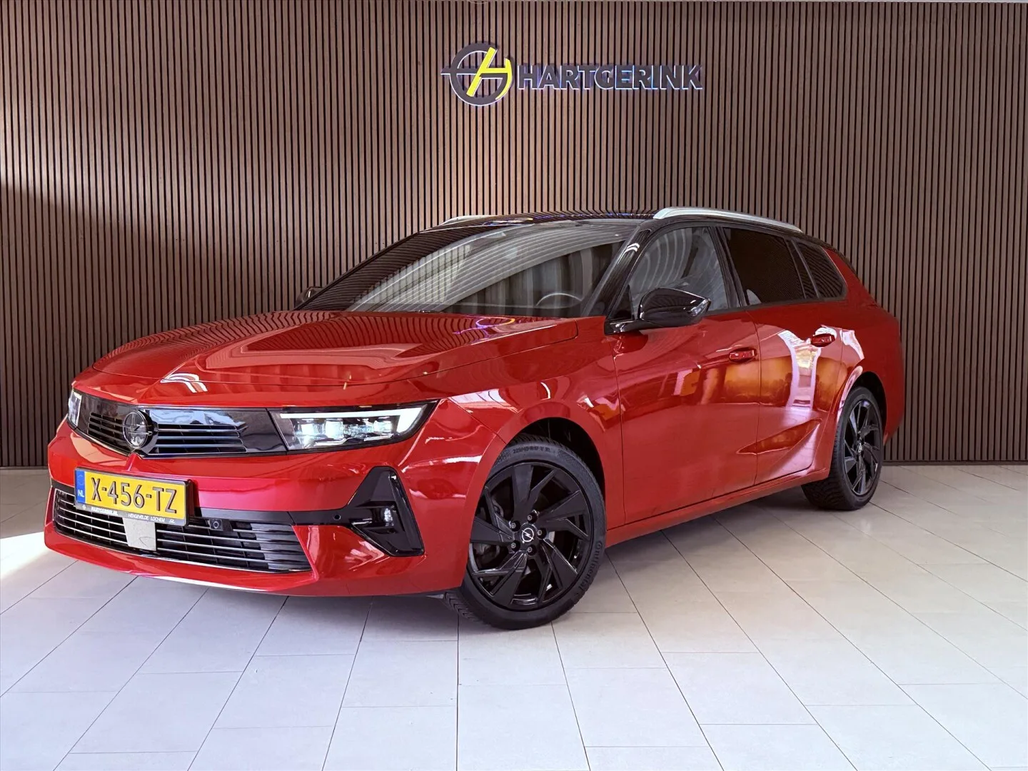 Opel Astra (2024) — foto 1